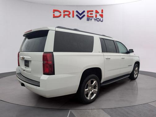 2016 Chevrolet Suburban LT