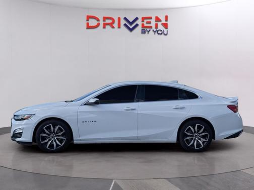 2025 Chevrolet Malibu FWD RS