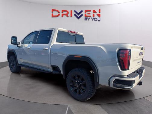 2026 GMC Sierra 2500 AT4