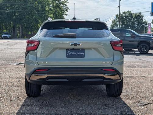 Cacti Green 2026 Chevrolet Trax FWD ACTIV