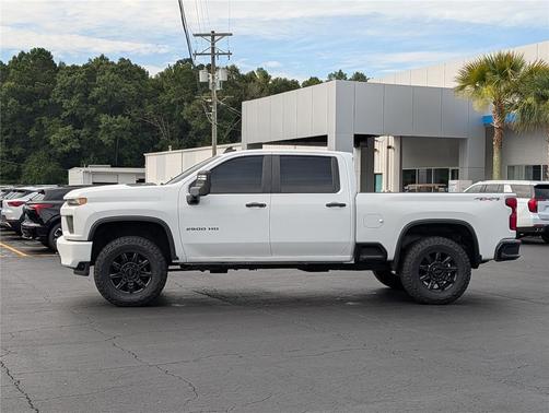 Summit White 2020 Chevrolet Silverado 2500 Custom