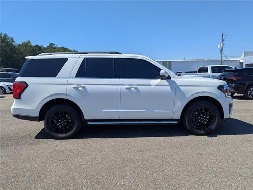 2022 Ford Expedition XLT