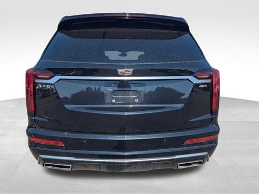 2023 Cadillac XT6 Premium Luxury FWD