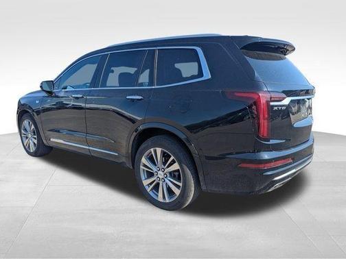 2023 Cadillac XT6 Premium Luxury FWD