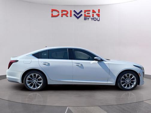 2023 Cadillac CT5 Premium Luxury