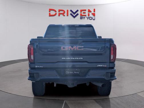 2022 GMC Sierra 2500 AT4