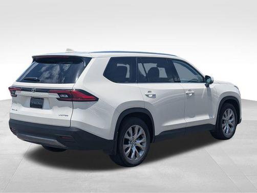 2024 Toyota Grand Highlander Hybrid XLE