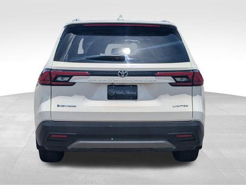 2024 Toyota Grand Highlander Hybrid XLE