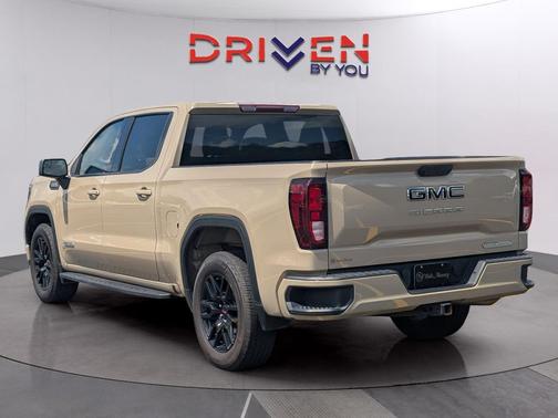 Desert Sand Metallic 2023 GMC Sierra 1500 Elevation