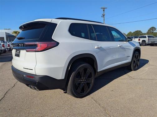 2026 GMC Acadia FWD Elevation