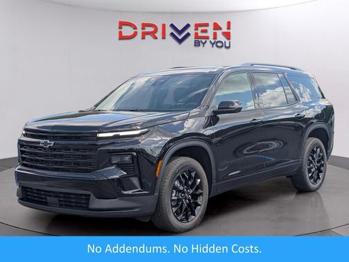 Mosaic Black Metallic 2026 Chevrolet Traverse LT