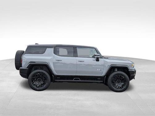 2024 GMC HUMMER EV SUV 2X