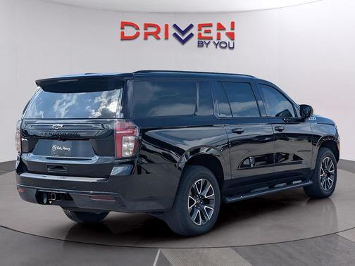 2023 Chevrolet Suburban 4WD Z71