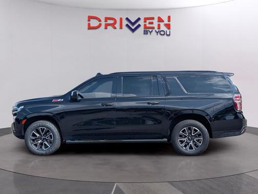 2023 Chevrolet Suburban 4WD Z71