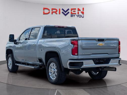 Sterling Gray Metallic 2025 Chevrolet Silverado 2500 LTZ