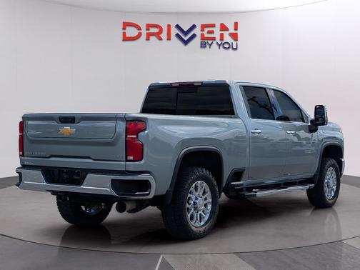 Sterling Gray Metallic 2025 Chevrolet Silverado 2500 LTZ
