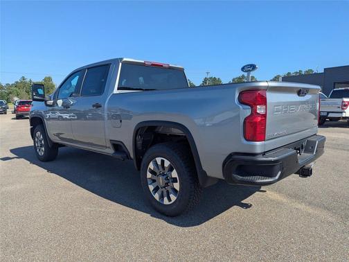 2026 Chevrolet Silverado 2500 Custom