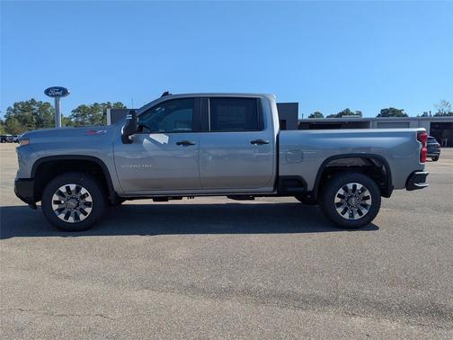 2026 Chevrolet Silverado 2500 Custom