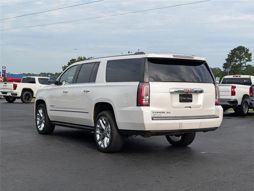 White Frost Tricoat 2020 GMC Yukon XL Denali