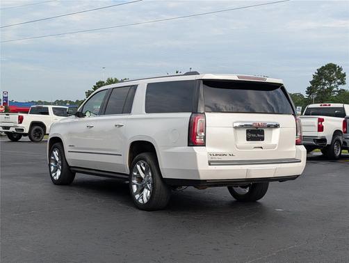 White Frost Tricoat 2020 GMC Yukon XL Denali