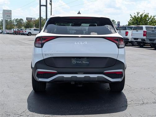 Glacial White Pearl 2023 Kia Sportage EX