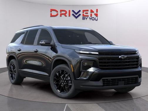 Mosaic Black Metallic 2026 Chevrolet Traverse LT