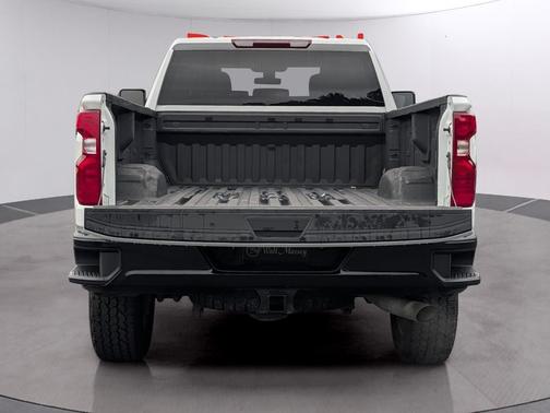 Summit White 2023 Chevrolet Silverado 2500 Custom