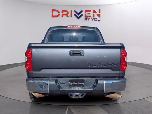 2018 Toyota Tundra SR5