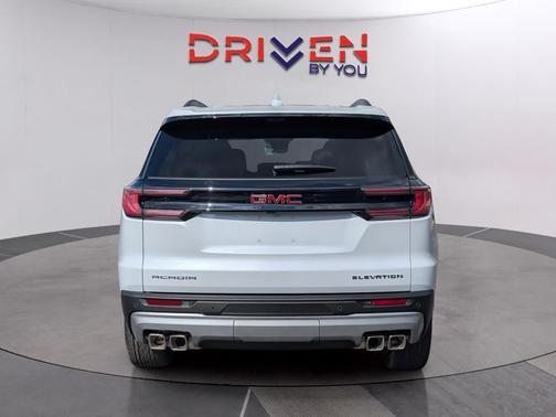 2026 GMC Acadia Elevation FWD