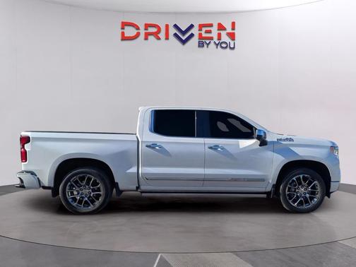 Black 2025 Chevrolet Silverado 1500 High Country