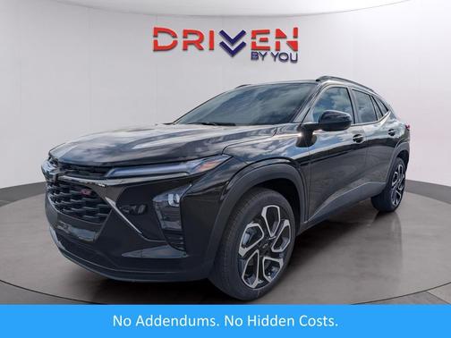 Mosaic Black Metallic 2026 Chevrolet Trax FWD 2RS