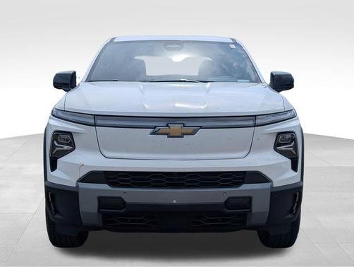 2025 Chevrolet Silverado EV LT