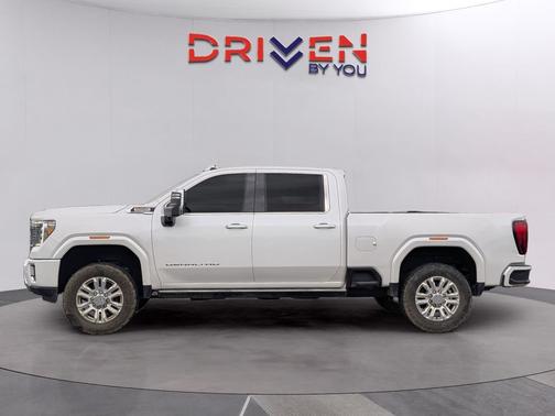 White Frost Tricoat 2023 GMC Sierra 2500 Denali