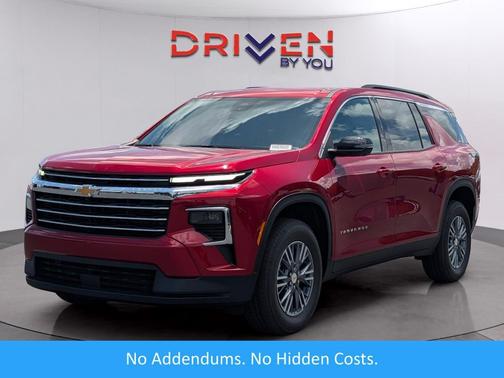 Radiant Red Tintcoat 2026 Chevrolet Traverse LT