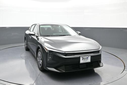 2025 Kia K4 LX