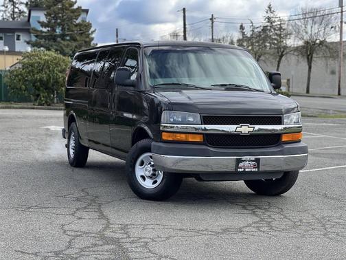 2009 Chevrolet Express 3500 LS Extended Wagon