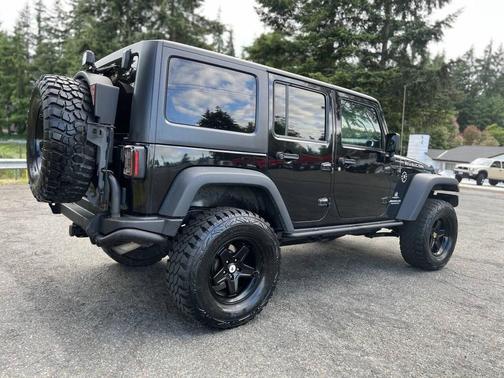 Black Clearcoat 2013 Jeep Wrangler Unlimited Rubicon