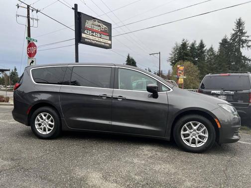 2017 Chrysler Pacifica Touring