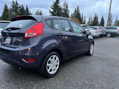 2013 Ford Fiesta SE