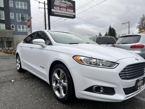2014 Ford Fusion Hybrid SE