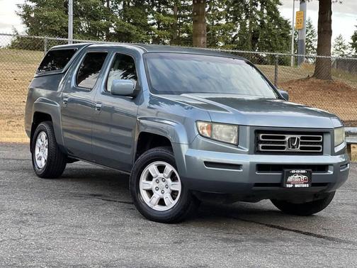 Blue 2006 Honda Ridgeline RTS