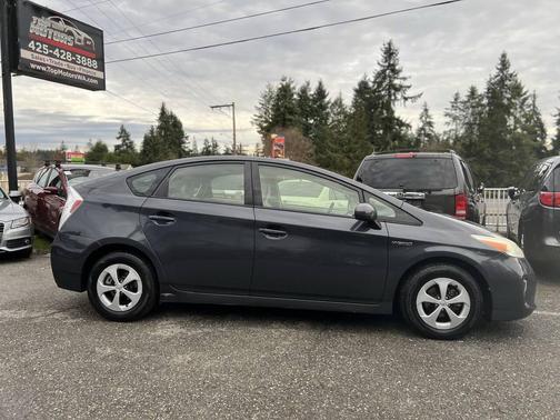 2013 Toyota Prius Three