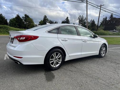 Quartz White Pearl 2015 Hyundai SONATA SE