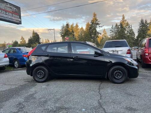 2012 Hyundai Accent GS
