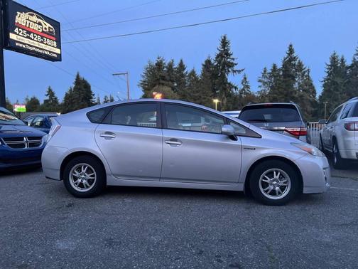2010 Toyota Prius II