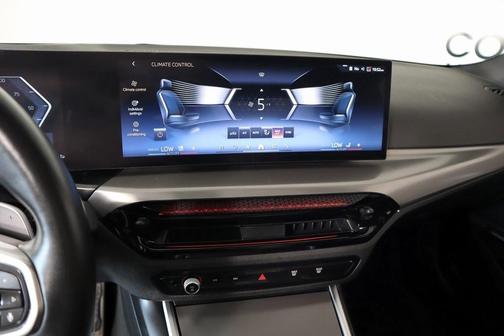 2025 BMW 330 i xDrive