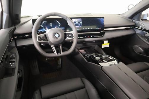 2025 BMW 530 i