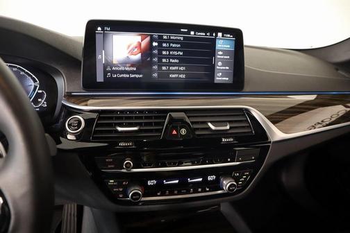 2023 BMW 530e 530e