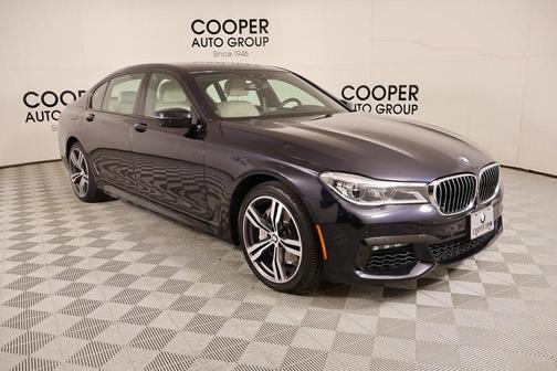2019 BMW 750 i