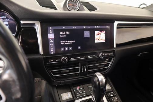 2020 Porsche Macan S